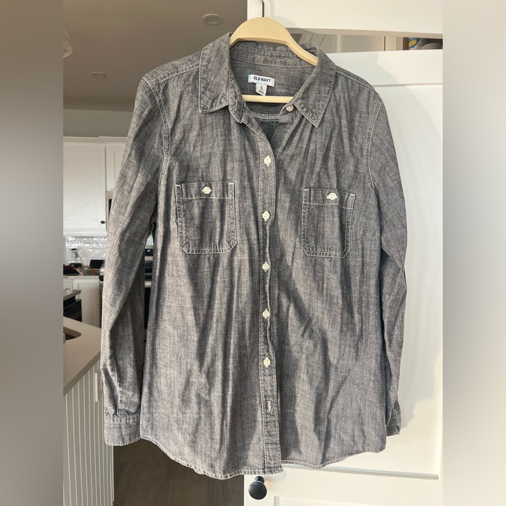 Old Navy Gray Casual Button Down Shirt with Point Collar